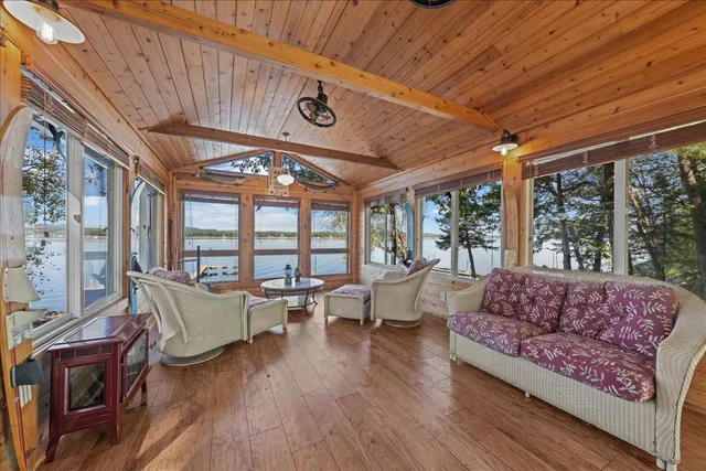 $2,600,000 | 308 North Cove Road, Hudson, WI 54016