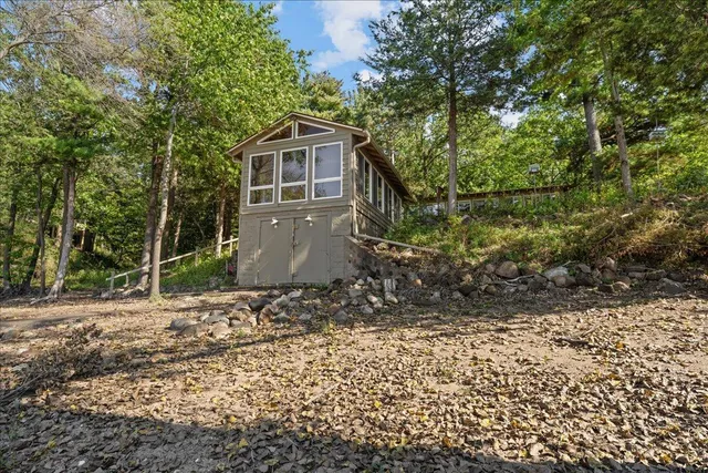 $2,600,000 | 308 North Cove Road, Hudson, WI 54016