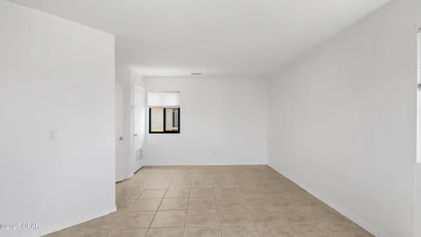 $1,200 | 4114 Holiday Drive, Unit 7, Panama City, FL 32408