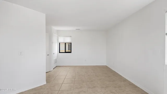 $1,350 | 4114 Holiday Drive, Unit 7, Panama City, FL 32408