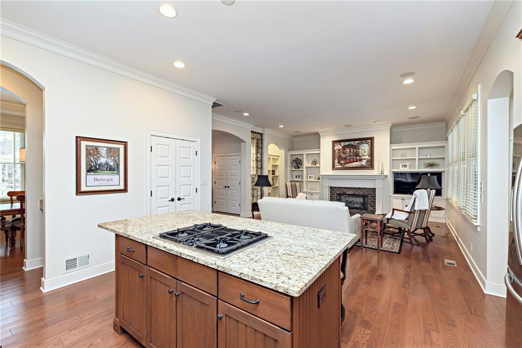 2353 Shaftesbury Road Carmel, IN 46032 - Photo 14 of 33 Gallery Image 14