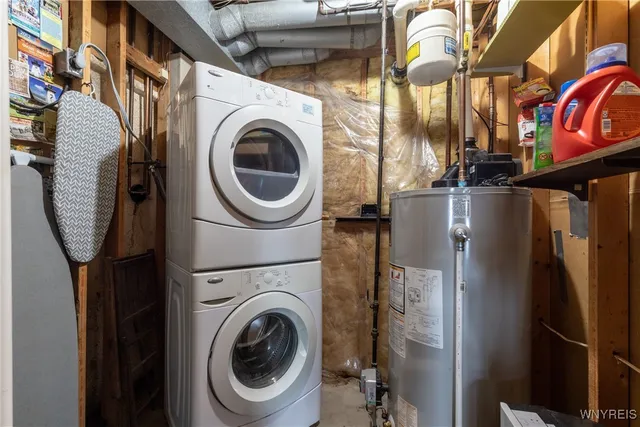 $425,000 | 5969 Ontario Street, Newfane, NY 14126