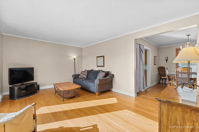 $368,000 | 7944 West Metropole Street, Elmwood Park, IL 60707