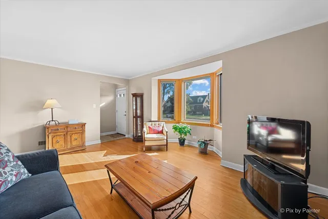 $368,000 | 7944 West Metropole Street, Elmwood Park, IL 60707