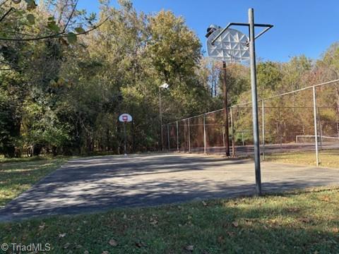 2235 Sunderland Road, Unit 97C Winston-Salem, NC 27103 - Photo 33 of 35