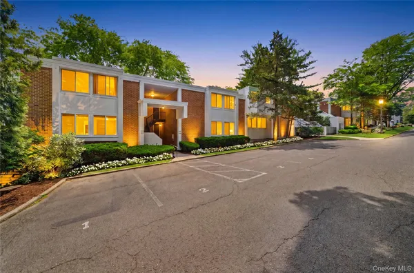 $589,788 | 412 Tallwood Drive, Hartsdale, NY 10530