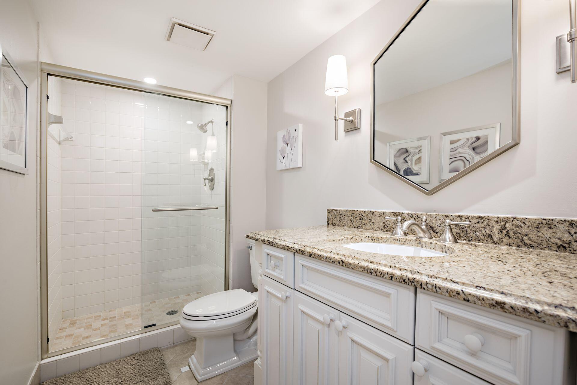 1002 Clubhouse Circle Jupiter, FL 33477 - Photo 13 of 34 Guest Bath