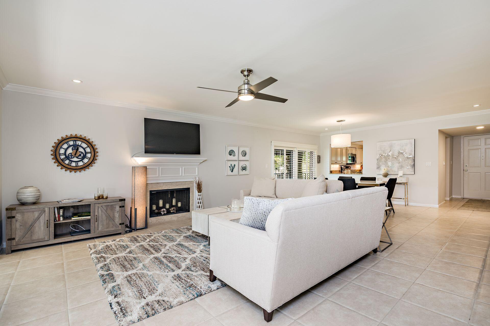 1002 Clubhouse Circle Jupiter, FL 33477 - Photo 3 of 34 1002 Living