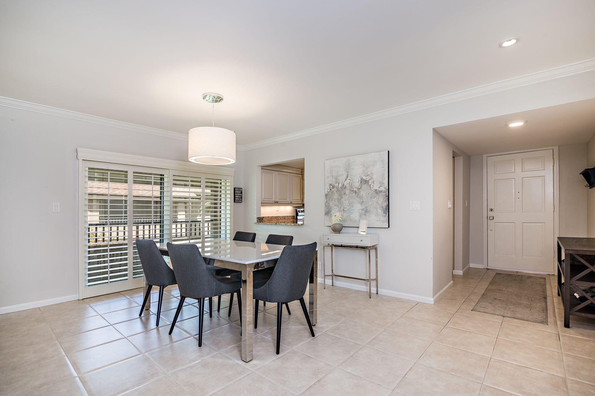 1002 Clubhouse Circle Jupiter, FL 33477 - Photo 4 of 34 1002 Dining