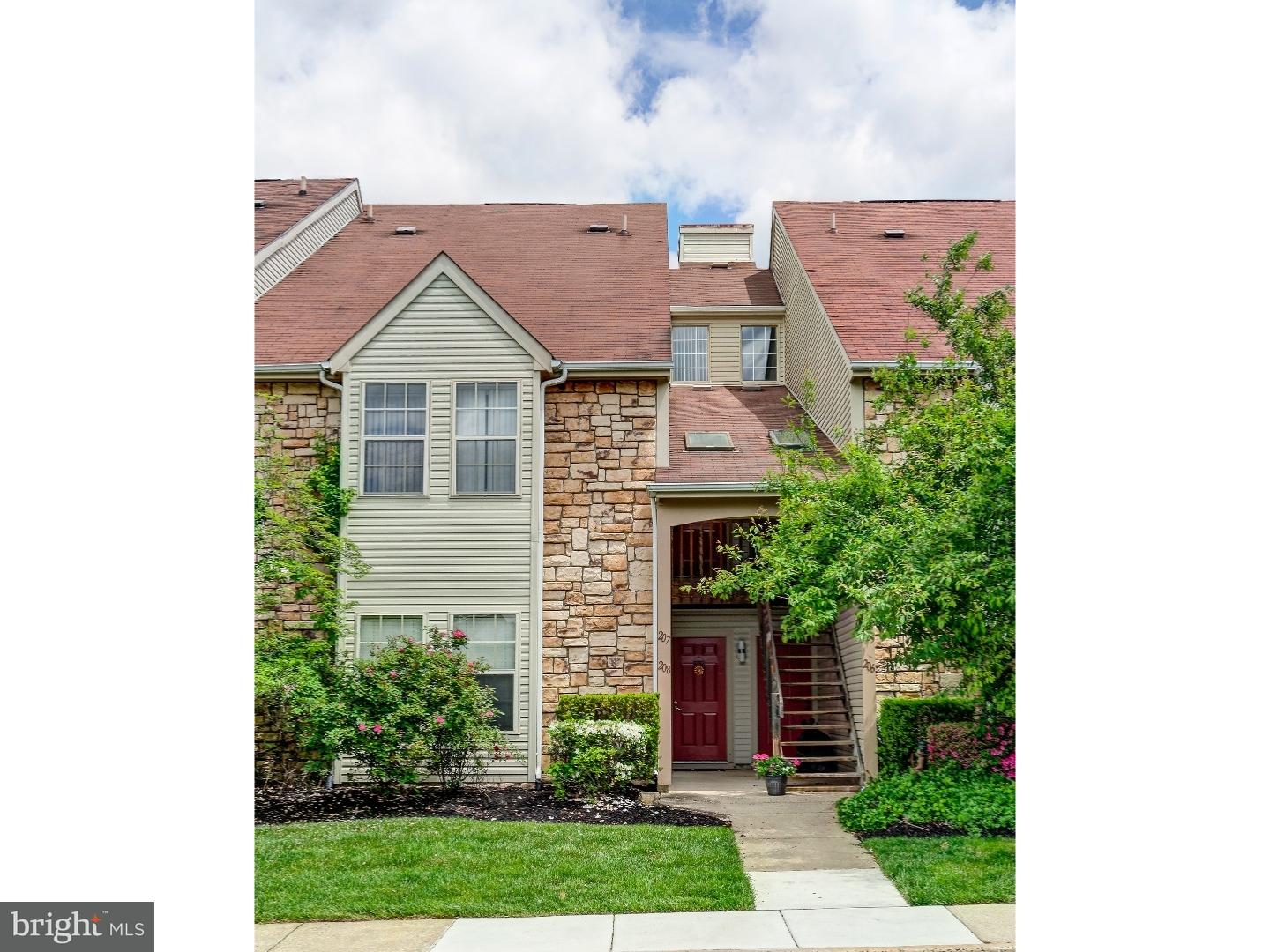 208 Tavistock Road Cherry Hill, NJ 08034 - Photo 2 of 25 Gallery Image 2