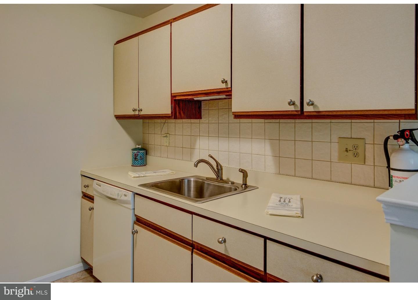 208 Tavistock Road Cherry Hill, NJ 08034 - Photo 10 of 25 Gallery Image 10