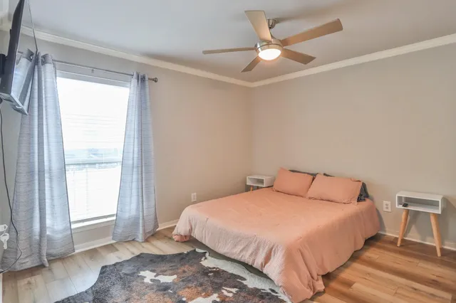 $180,000 | 114 Yacht Club Lane, Unit 114, El Lago, TX 77586