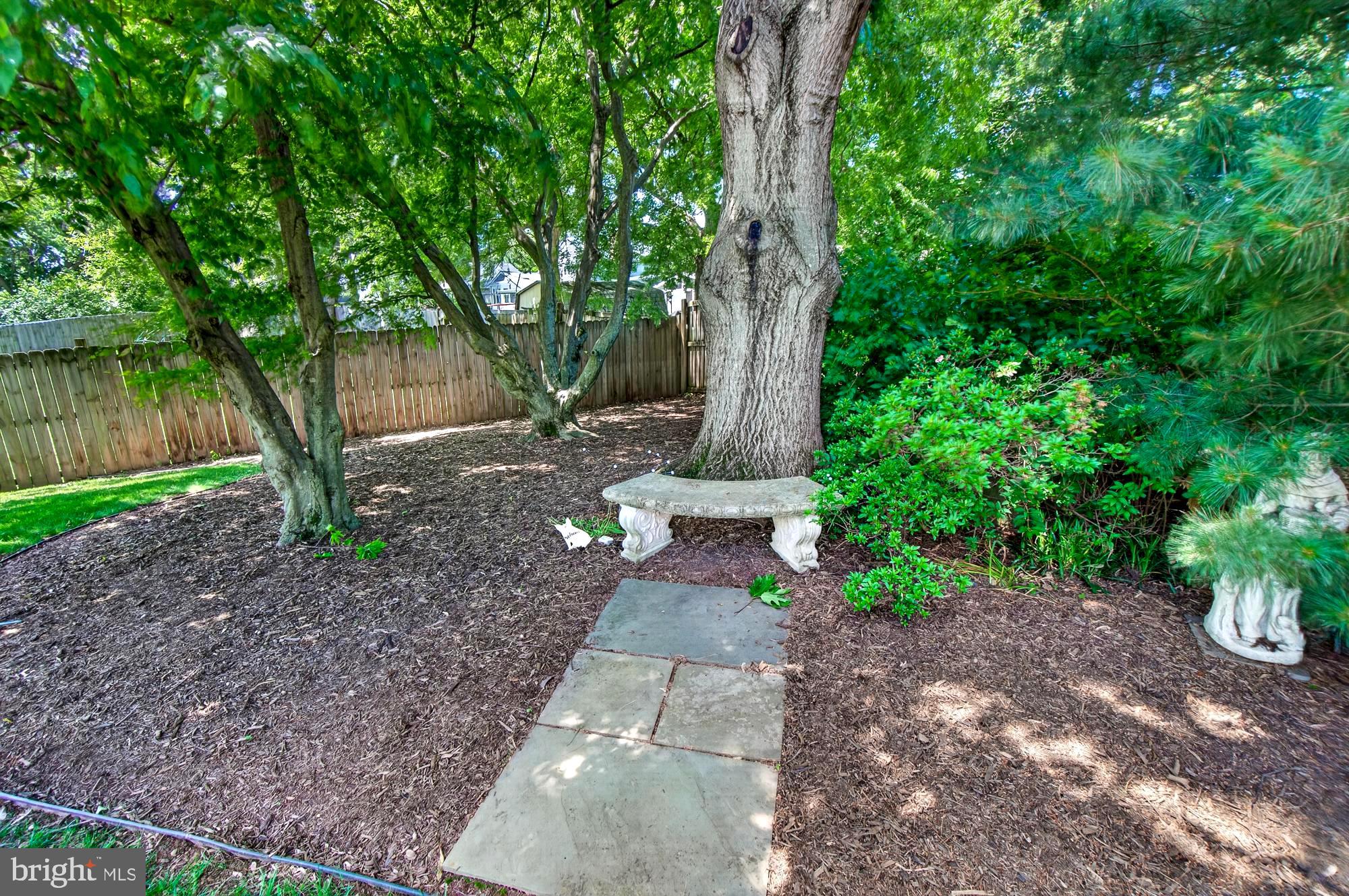 17212 Whites Road Poolesville, MD 20837 - Photo 24 of 104 Need some privacy? Find it right here.