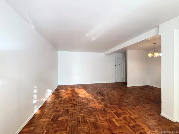 $199,000 | 30 Fleetwood Avenue, Unit 1B, Mount Vernon, NY 10552