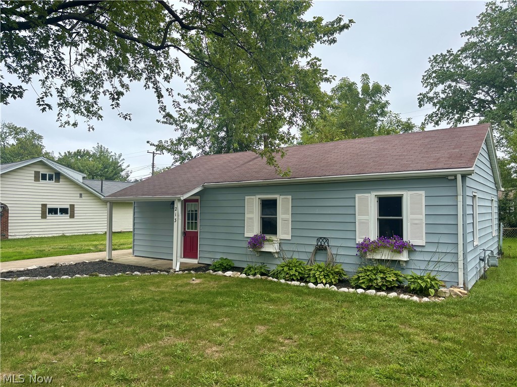 213 Harcourt Road Vermilion, OH 44089 - Photo 1 of 27 Gallery Image 1