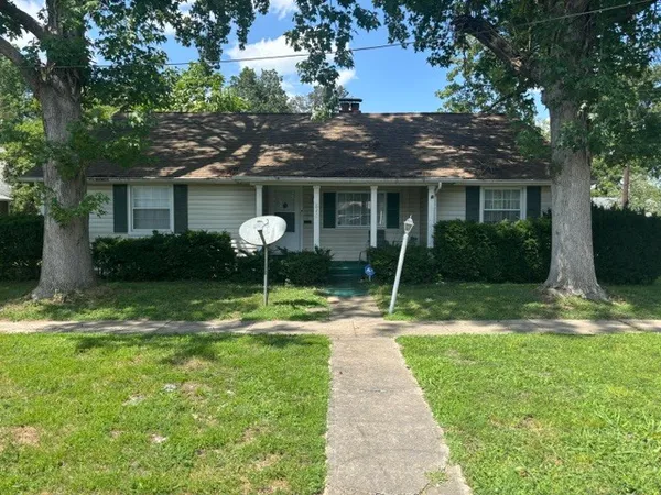 $95,000 | 810 East 7th Street, Centralia, IL 62801
