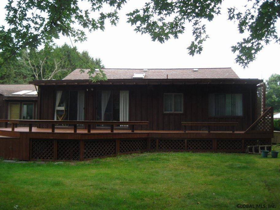26 Wing Road Rexford, NY 12148 - Photo 5 of 22 Photo 5
