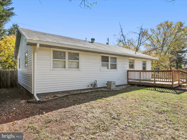 $299,000 | 239 Chestnut Street, Winchester, VA 22601