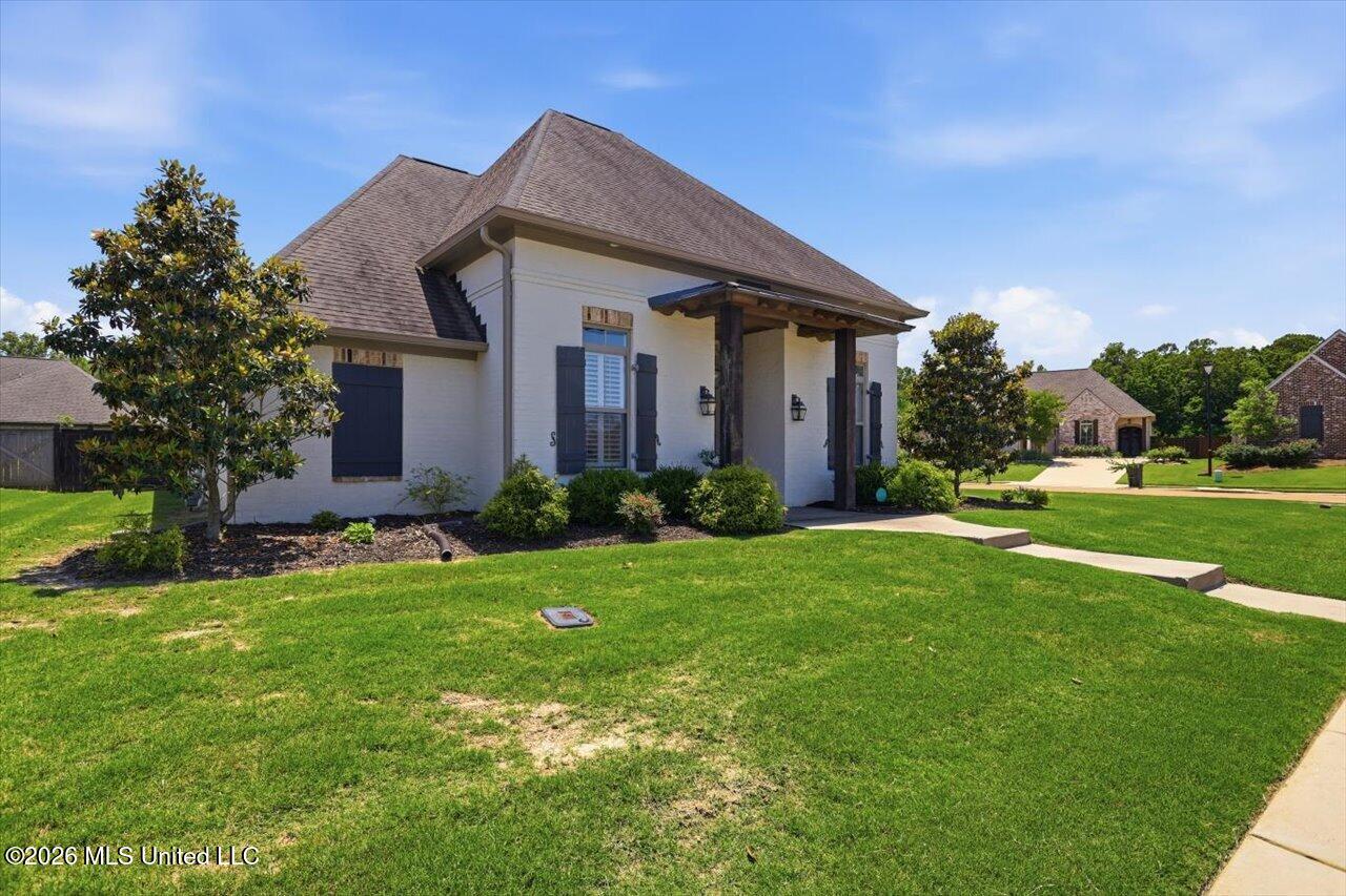 715 Prosperity Crossing Flowood, MS 39232 - Photo 2 of 37 02-715 Prosperity Xing _ Hometoursms.com