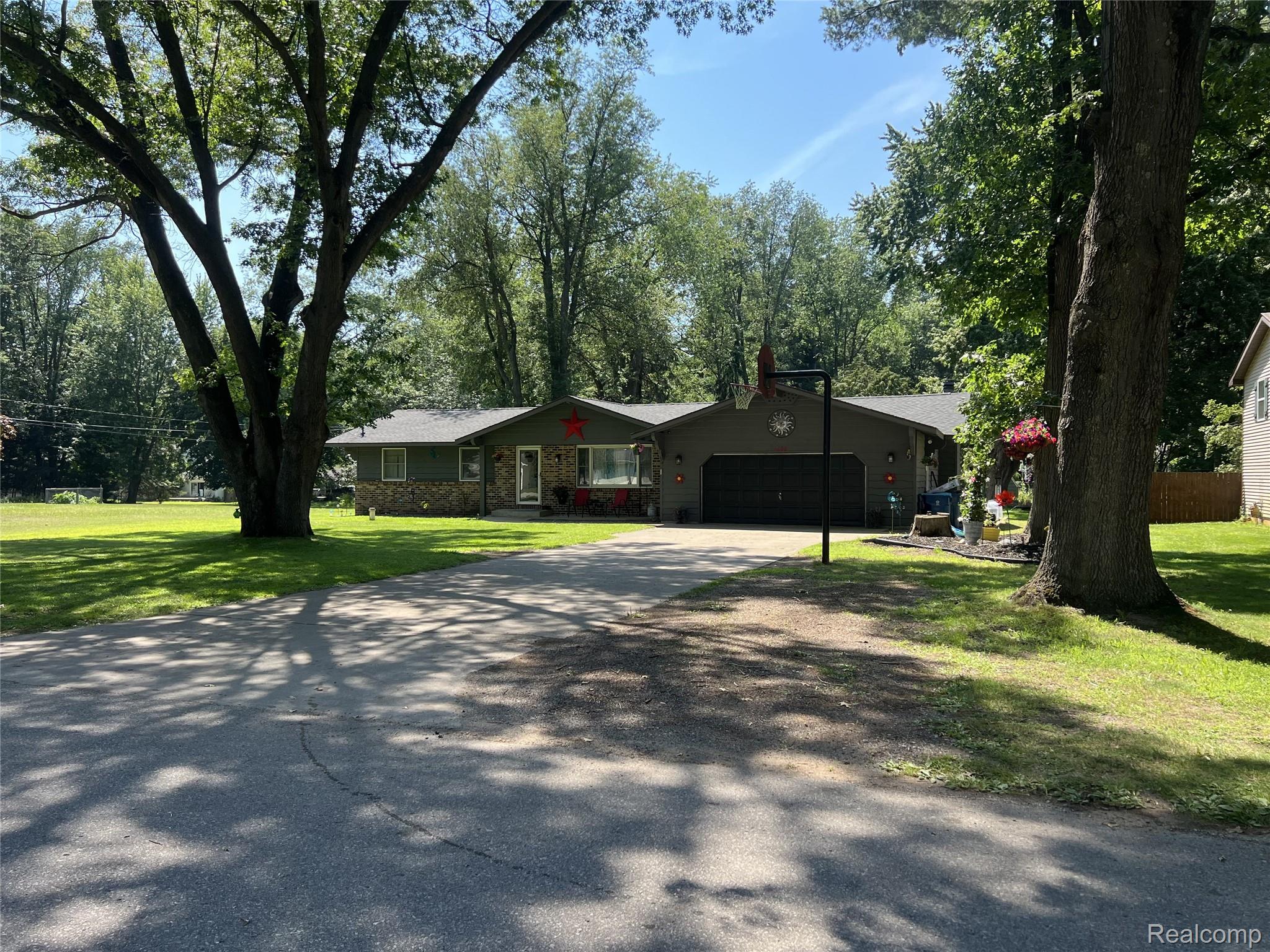 1439 Ivanhoe Road Ludington, MI 49431 - Photo 1 of 34 1.jpeg