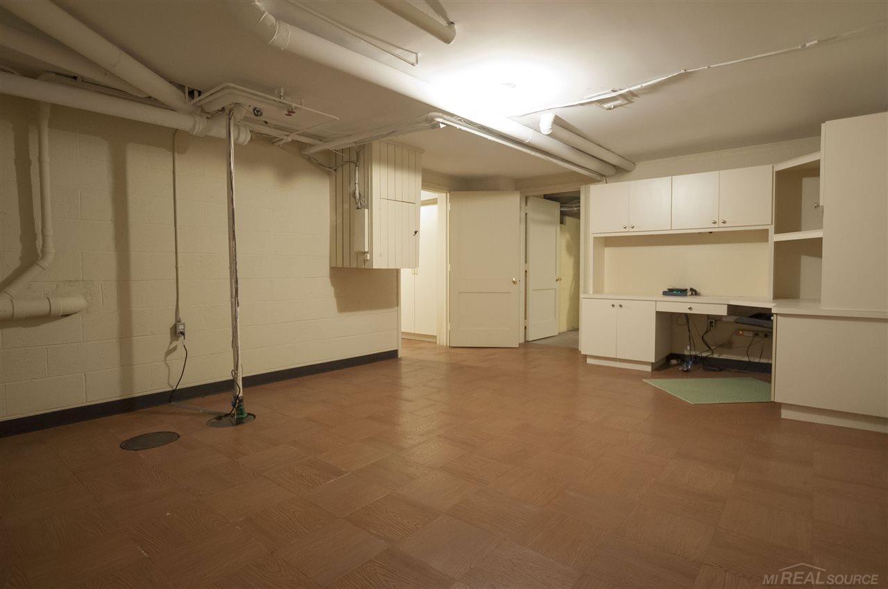 80 Lake Shore Road Grosse Pointe, MI 48236 - Photo 88 of 90 31323211-88.JPG