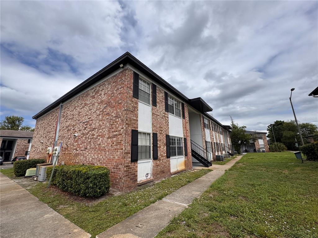 5317 Curry Ford Road, Unit O201 Orlando, FL 32812 - Photo 22 of 35