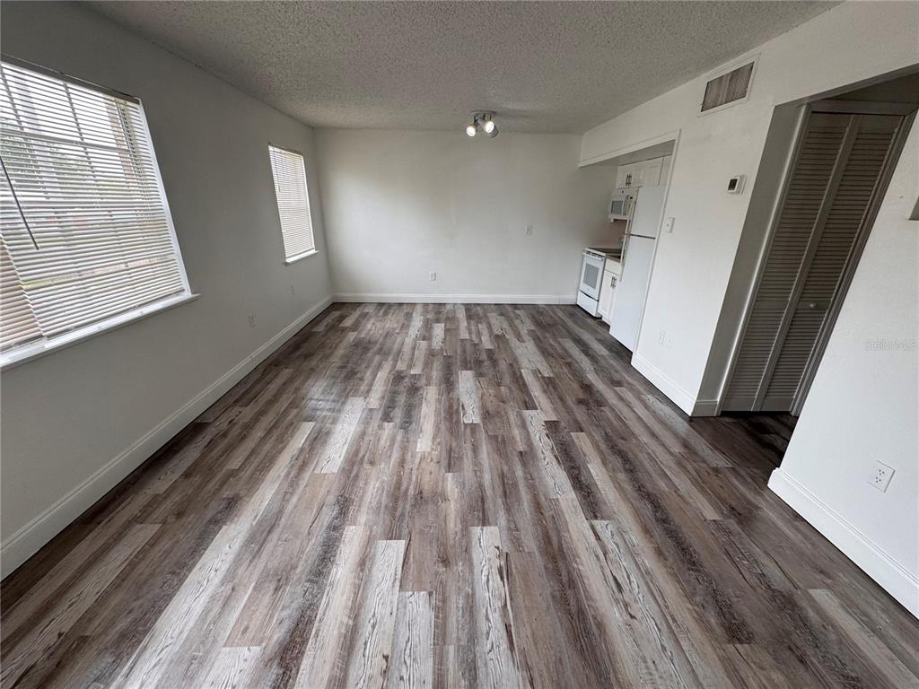 5317 Curry Ford Road, Unit O201 Orlando, FL 32812 - Photo 4 of 35