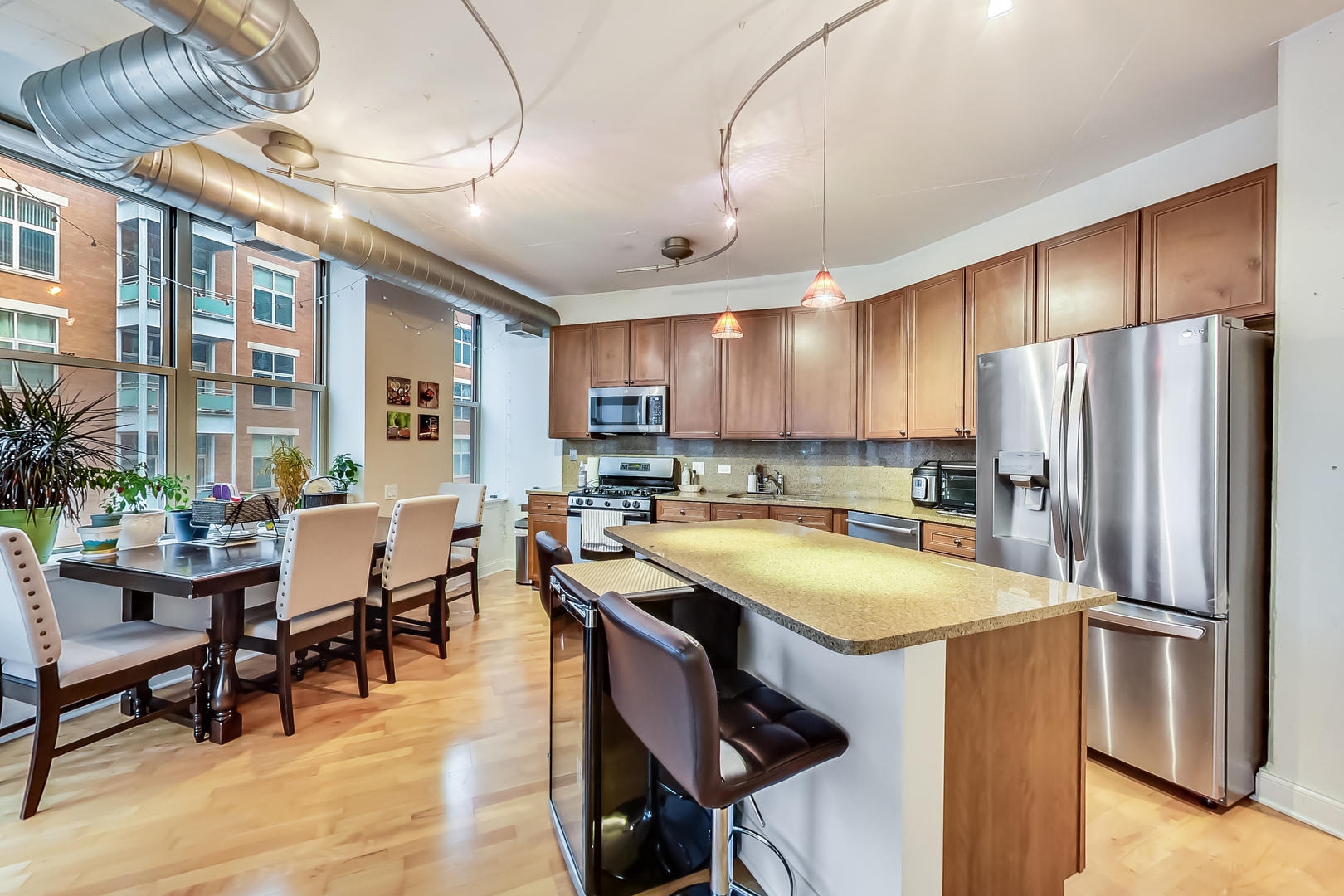 1001 West Madison Street, Unit 212 Chicago, IL 60607 - Photo 5 of 19
