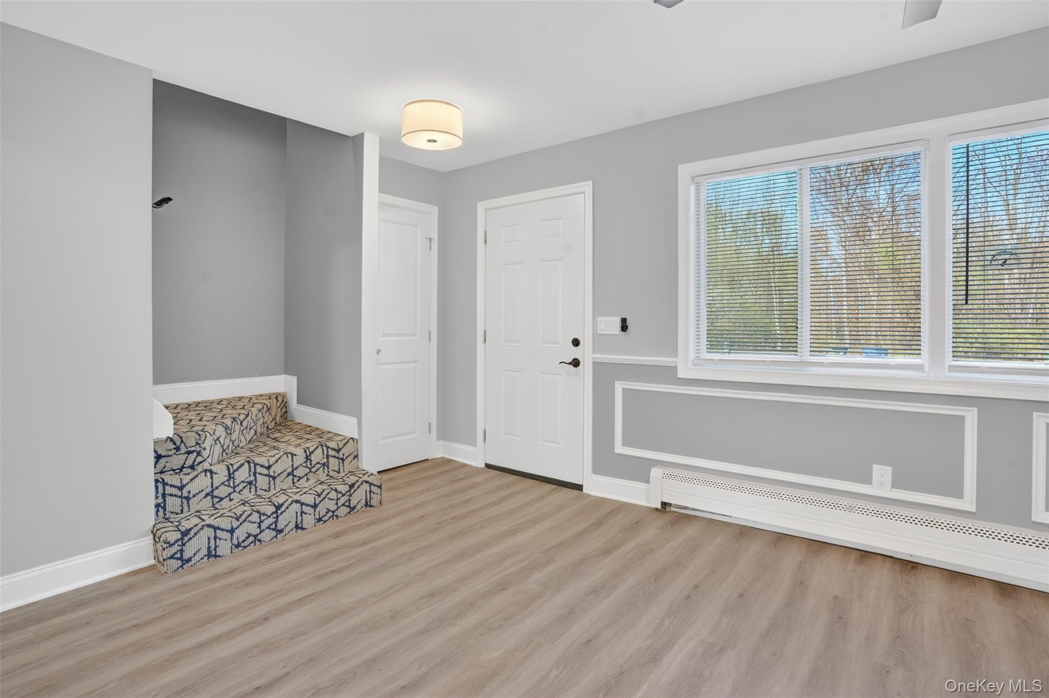 15 North Aspen Road Middletown, NY 10940 - Photo 2 of 11