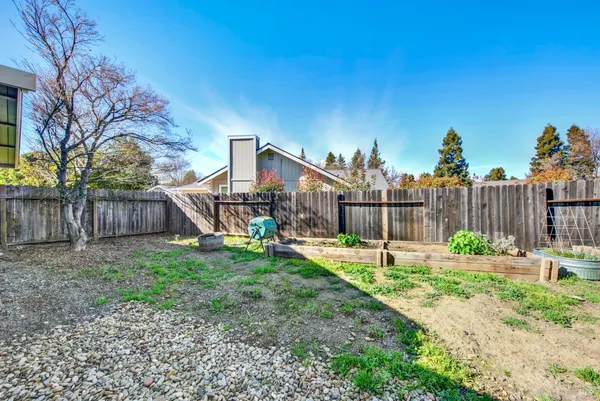 $735,000 | 369 Kendrick Lane, Vacaville, CA 95687