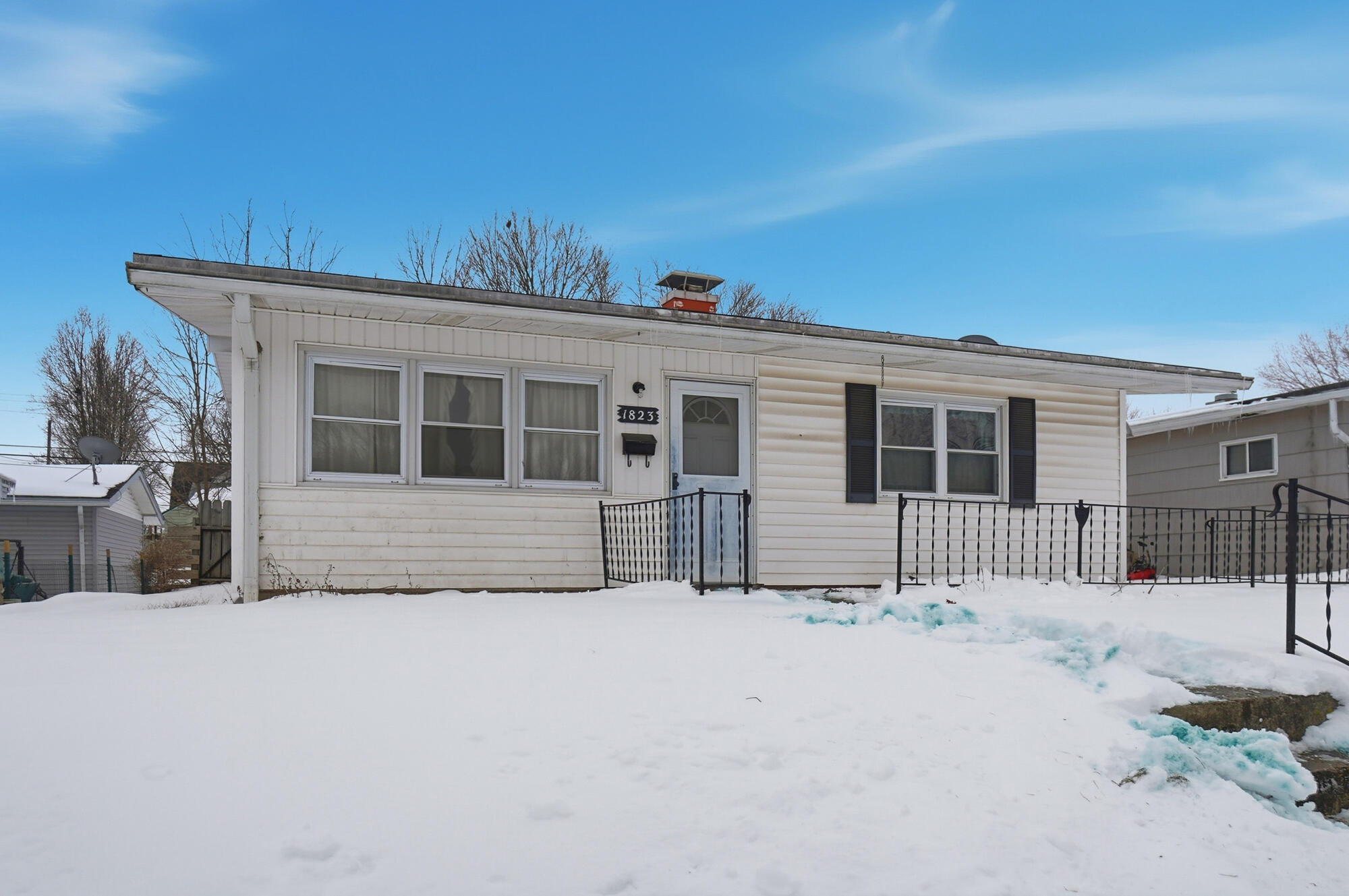 1823 Rutland Avenue Springfield, OH 45505 - Photo 2 of 10 Gallery Image 2