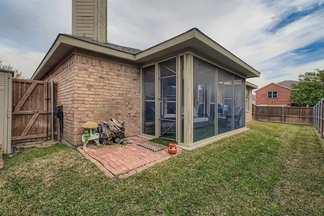 $355,000 | 653 Mistymoor Lane, Fort Worth, TX 76052