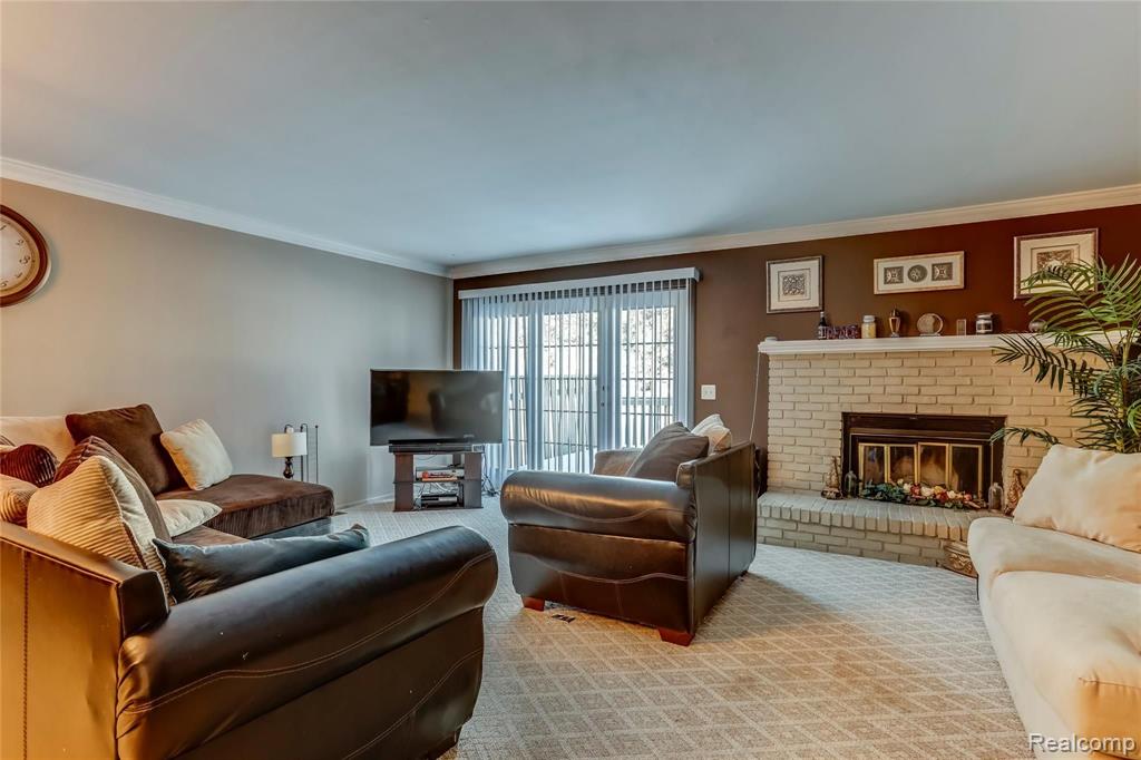 520 Tennyson Rochester Hills, MI 48307 - Photo 6 of 25