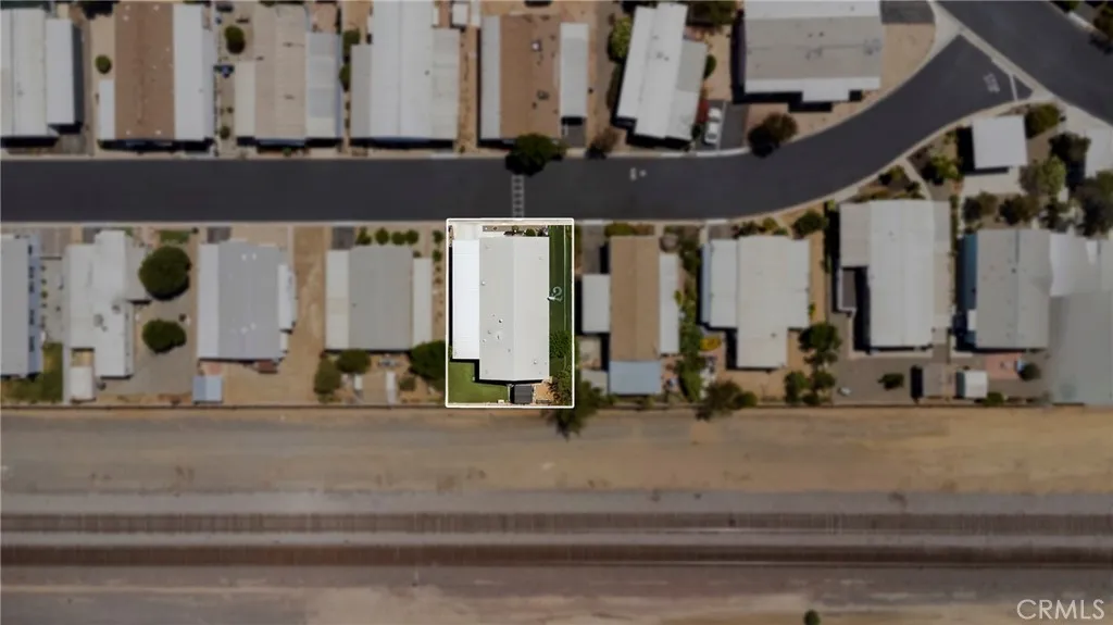 3700 Buchanan Street, Unit 108 Riverside, CA 92503 - Photo 25 of 31 a view of gym equipment and large mirror