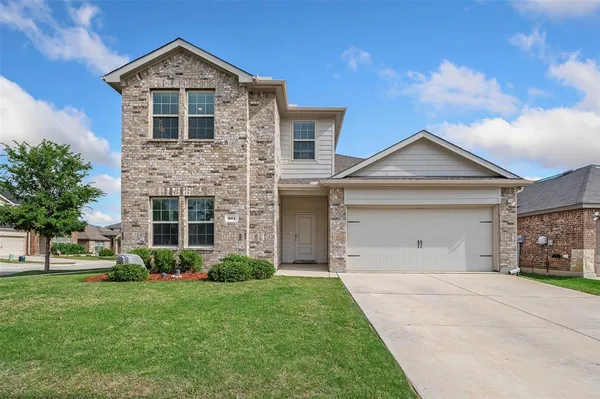 $3,000 | 901 Euston Street, Denton, TX 76207