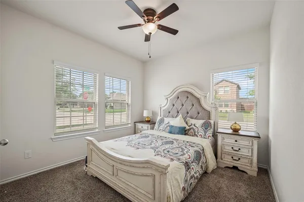 $3,000 | 901 Euston Street, Denton, TX 76207