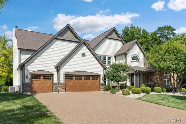 $1,369,000 | 4046 Austin Drive, St. Charles, MO 63304