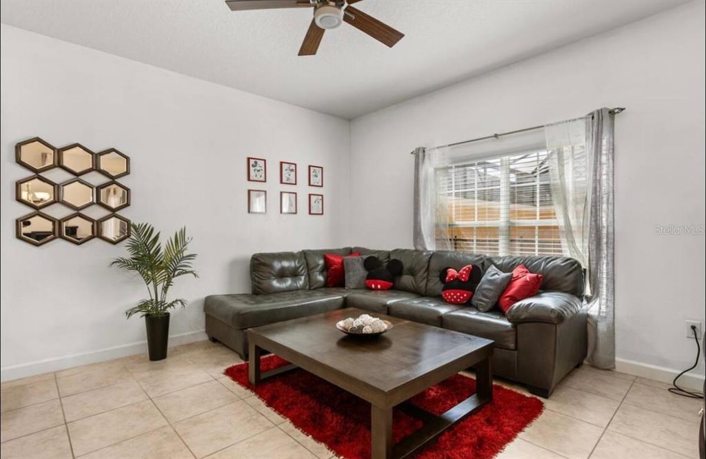 8968 California Palm Road Kissimmee, FL 34747 - Photo 3 of 17