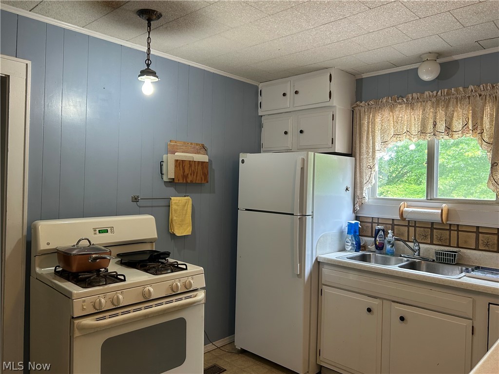 4200 Apple Pie Ridge Road Wellsburg, WV 26070 - Photo 2 of 10