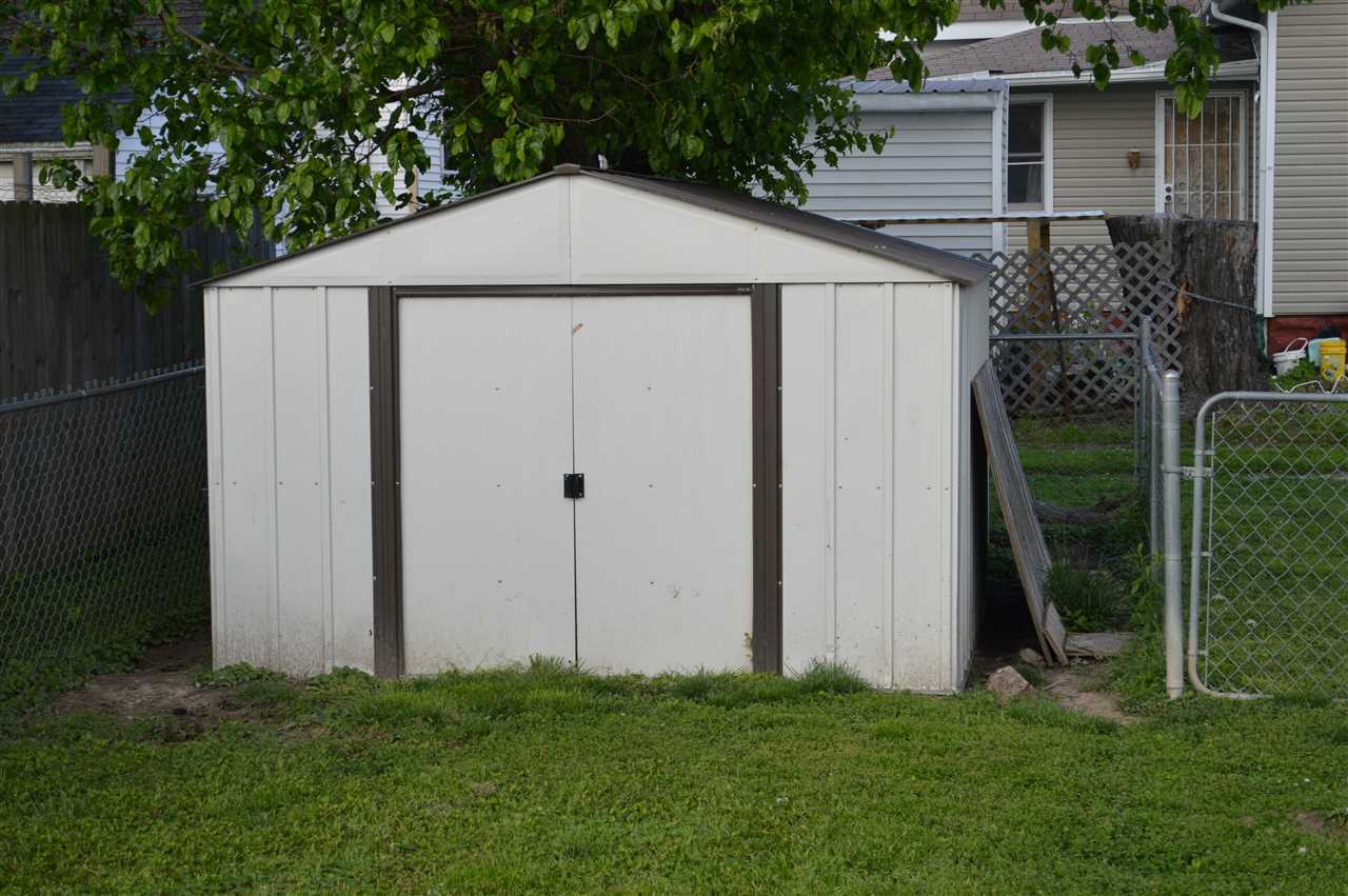 1304 Ridgeway Avenue Vincennes, IN 47591 - Photo 14 of 18 Gallery Image 14