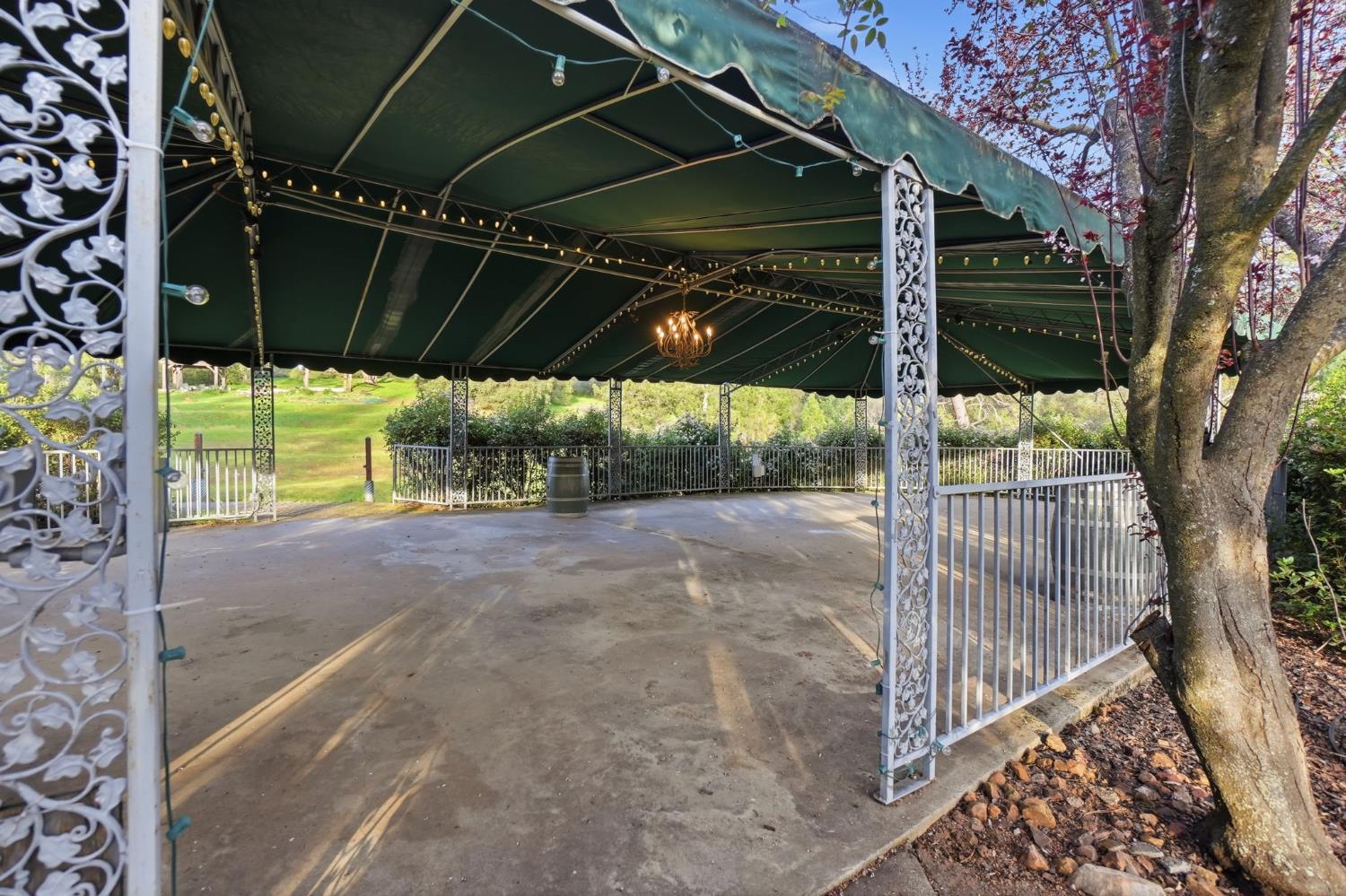 21645 Parrotts Ferry Road Sonora, CA 95370 - Photo 52 of 95 a view of under an umbrella