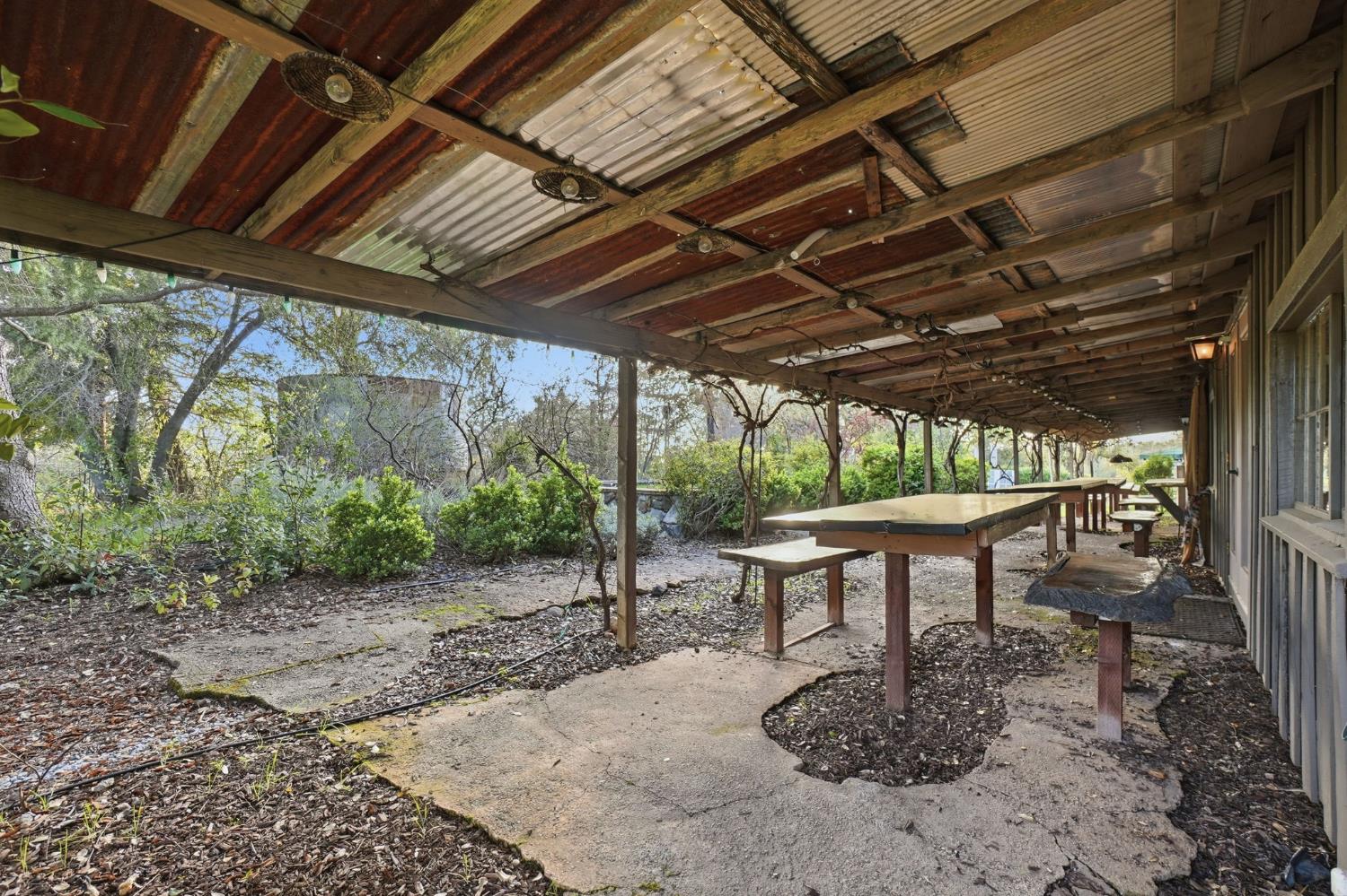 21645 Parrotts Ferry Road Sonora, CA 95370 - Photo 59 of 95 Covered patio at the Hall