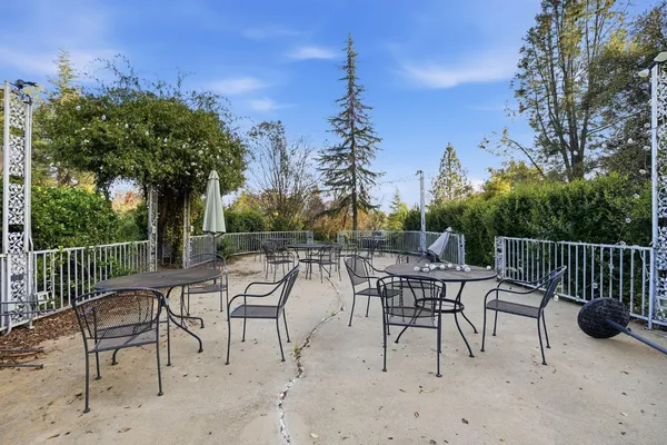 $3,750,000 | 21645 Parrotts Ferry Road, Sonora, CA 95370