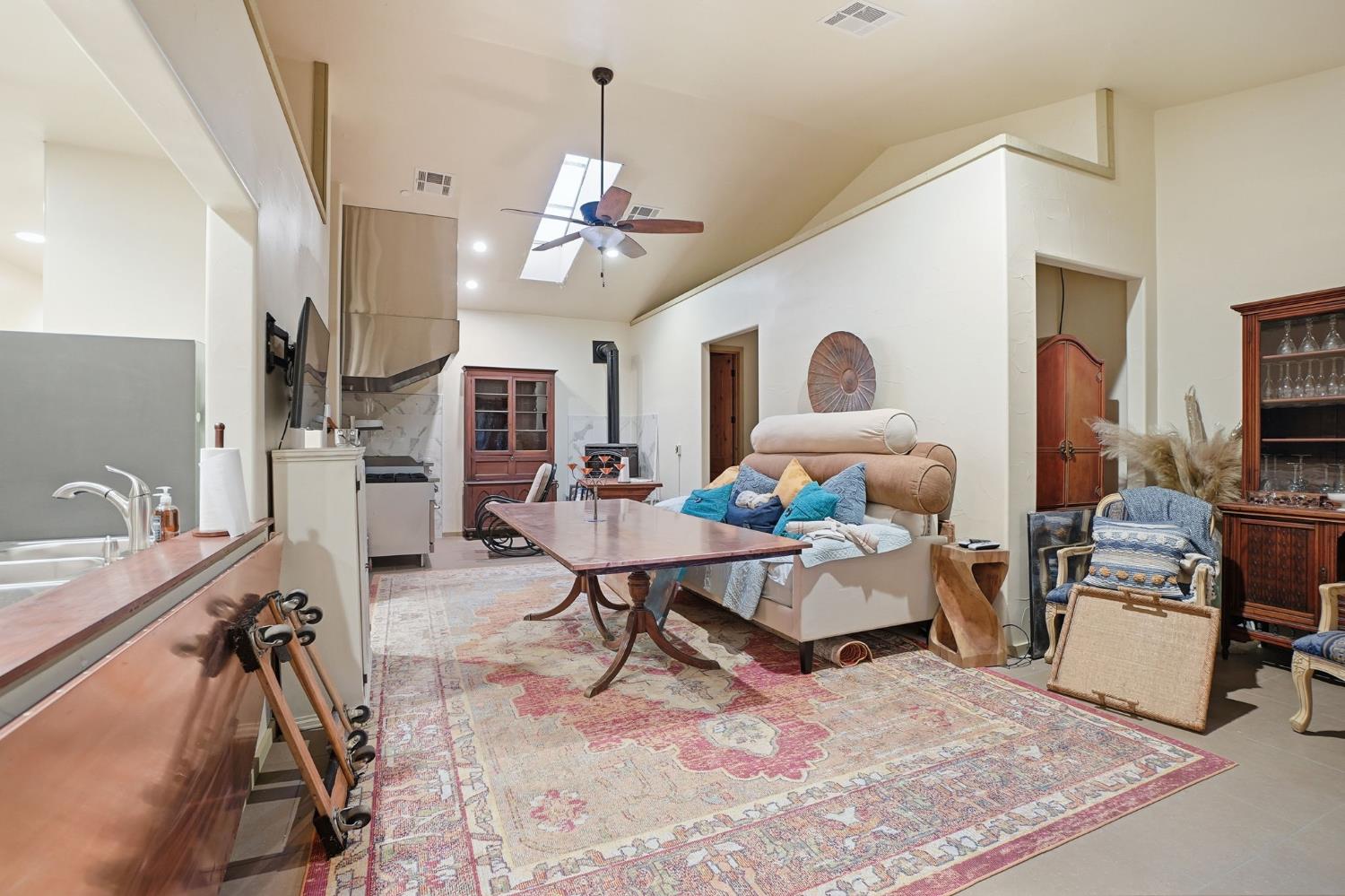 21645 Parrotts Ferry Road Sonora, CA 95370 - Photo 73 of 95 Dining area in the Main Building