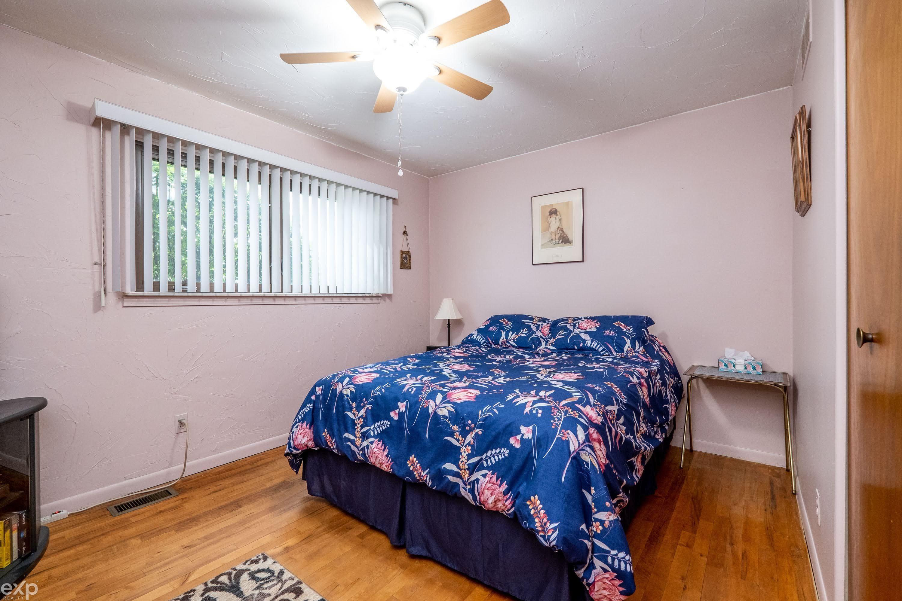 26540 Hoover Road Warren, MI 48089 - Photo 18 of 36
