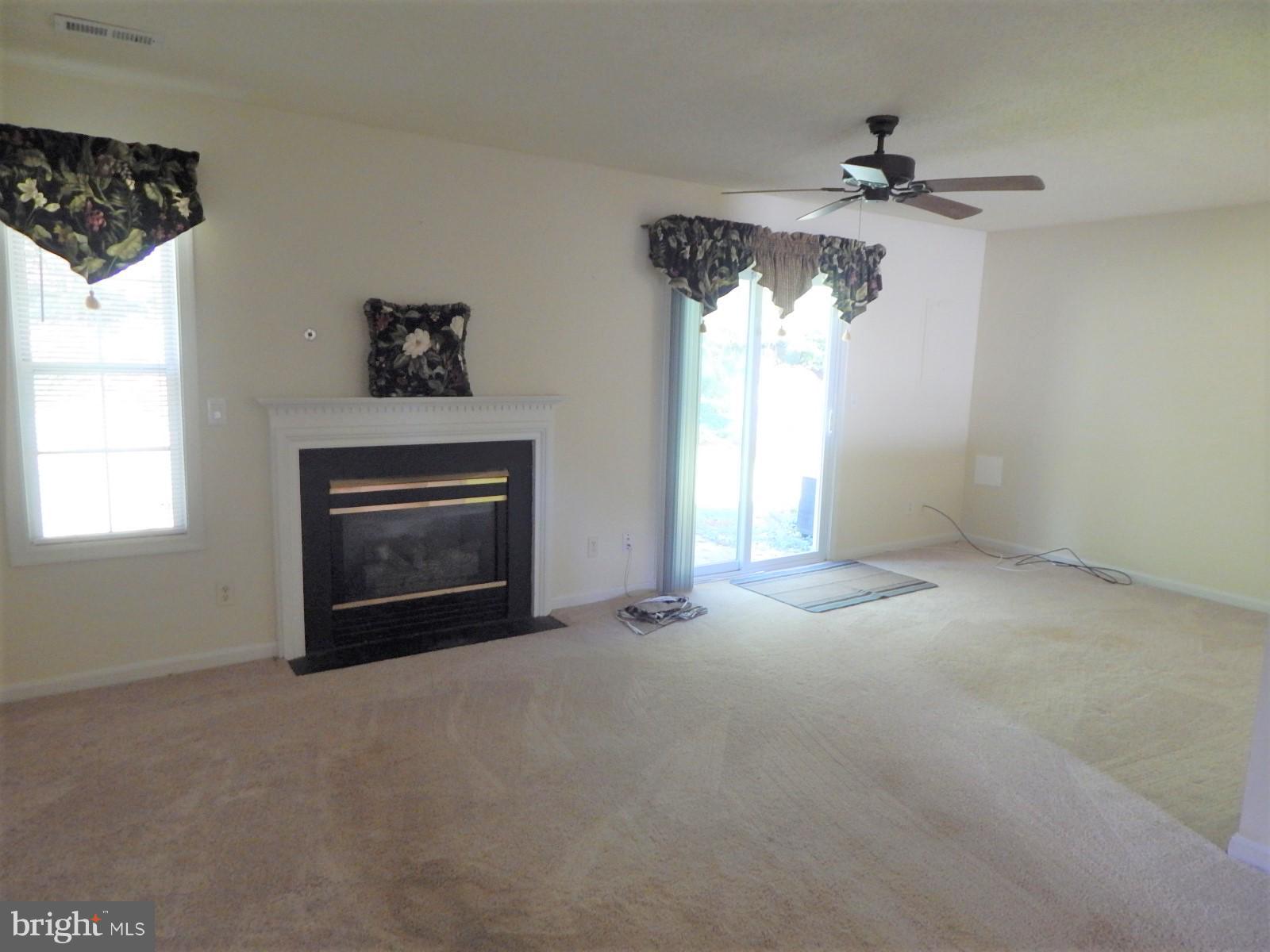 828 Ripplebrook Drive Culpeper, VA 22701 - Photo 13 of 20 Living Room