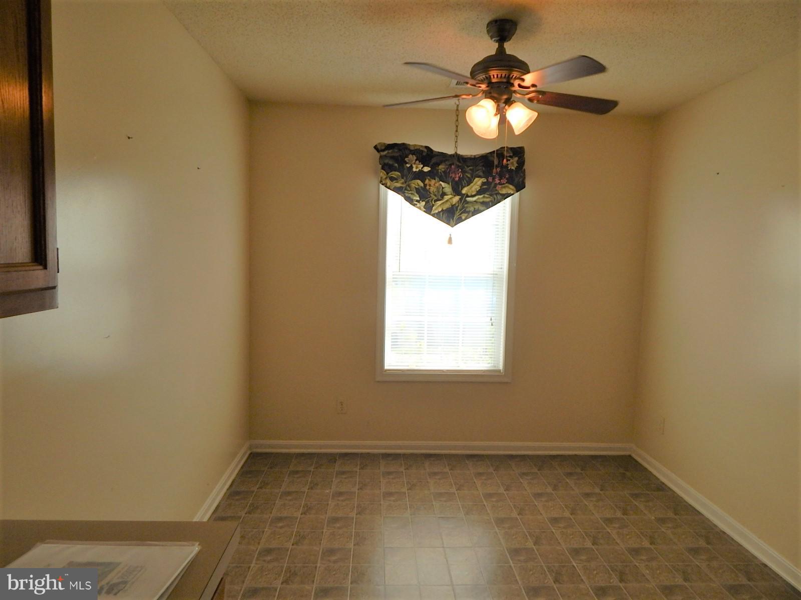 828 Ripplebrook Drive Culpeper, VA 22701 - Photo 4 of 20 Dining Room