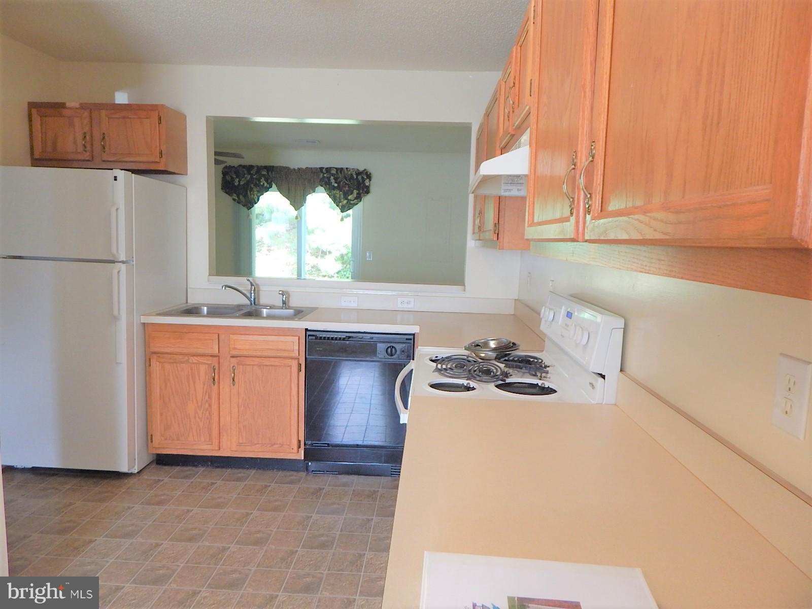828 Ripplebrook Drive Culpeper, VA 22701 - Photo 7 of 20 Kitchen