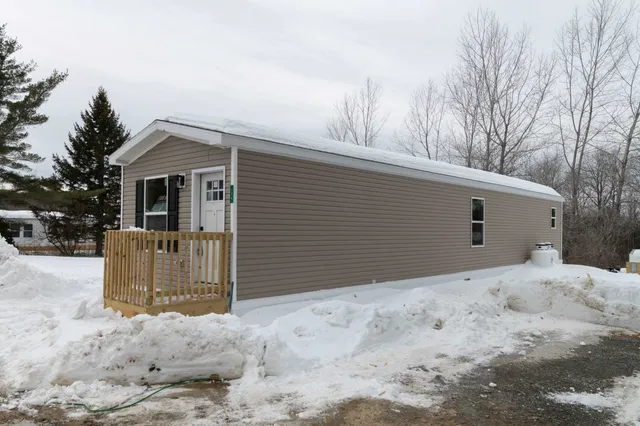 $92,999 | 176 Ash Lane, Springfield, VT 05156