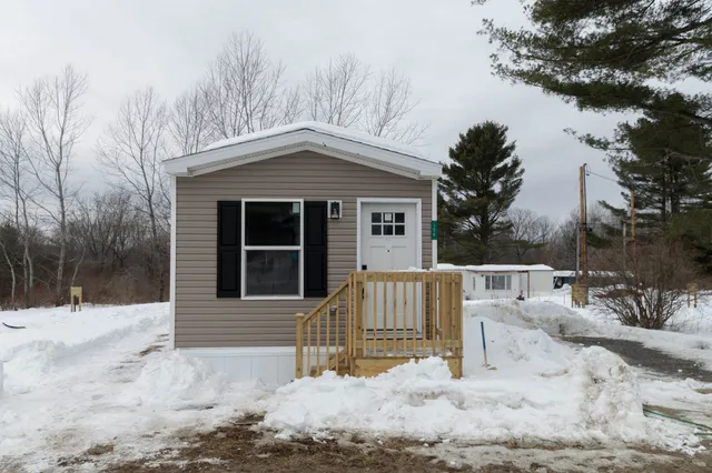 $92,999 | 176 Ash Lane, Springfield, VT 05156